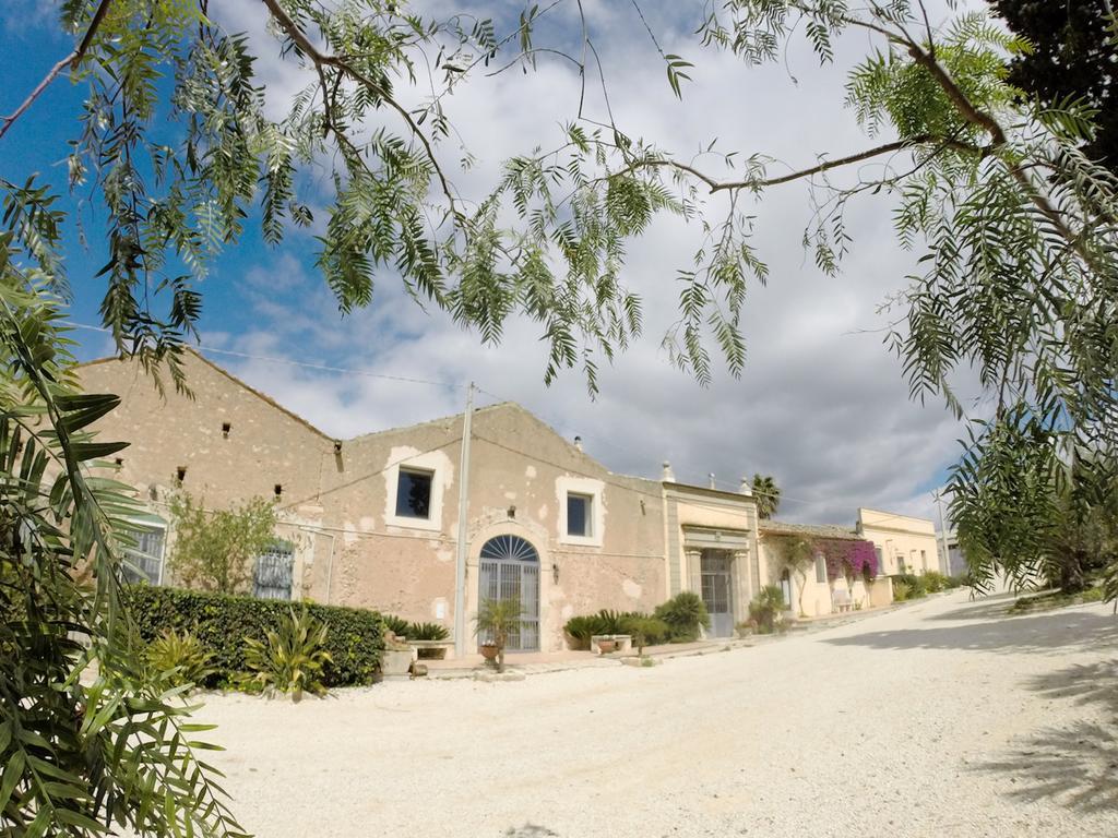 Bed and Breakfast Casale Rocca Fiorita Acate Екстер'єр фото