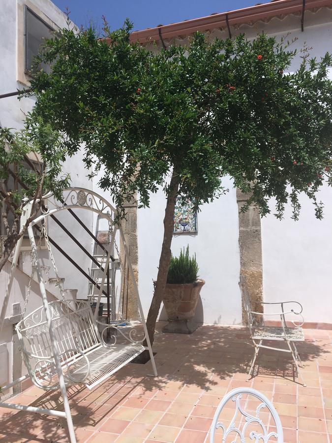 Bed and Breakfast Casale Rocca Fiorita Acate Екстер'єр фото